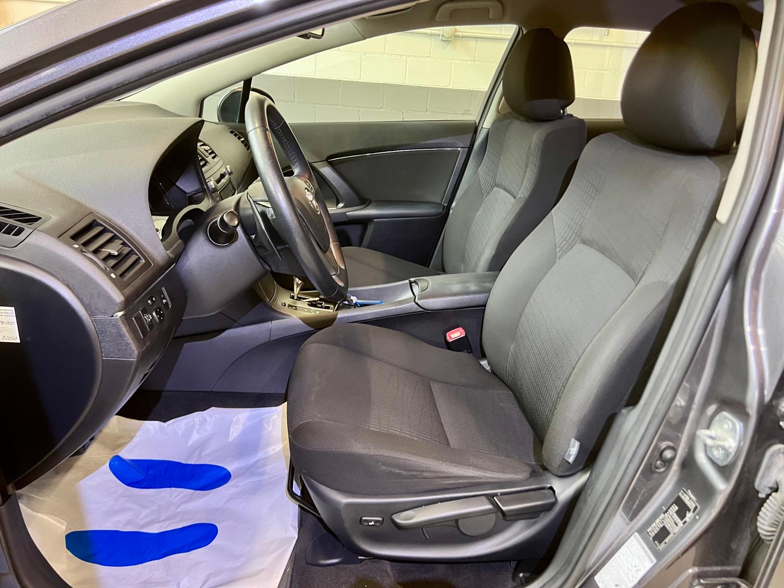 TOYOTA Avensis SW 2.0 Linea Luna Multidrive ✅-image-9
