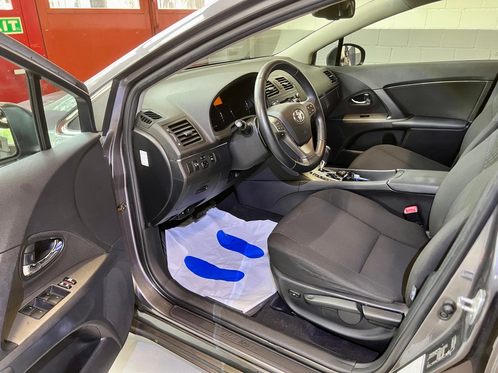 TOYOTA Avensis SW 2.0 Linea Luna Multidrive ✅-image-7