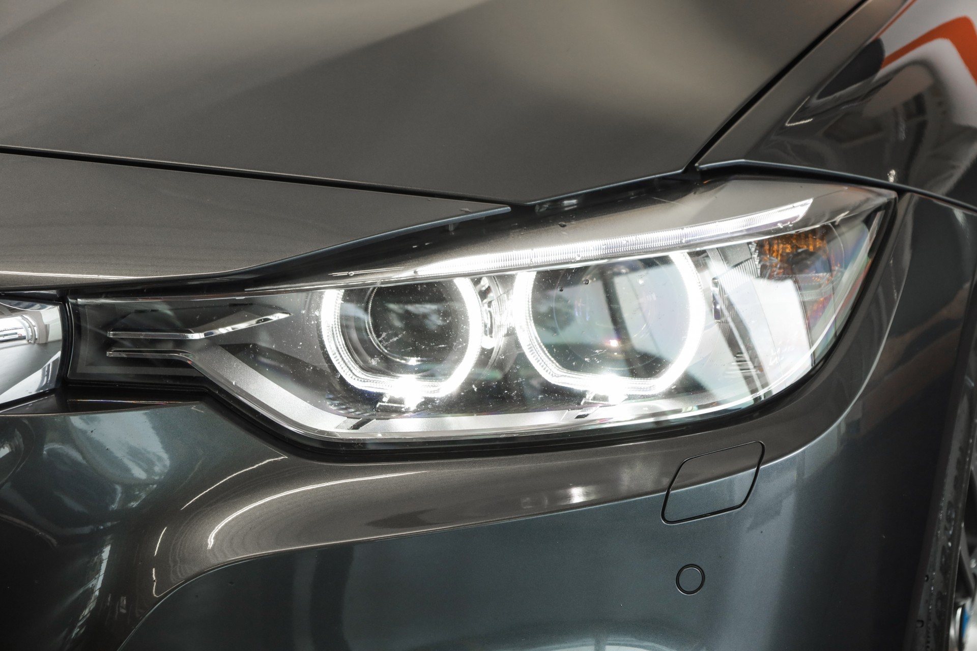 BMW 335i xDrive Touring Steptronic Navigation Professional / Caméra de recul / Accès confort-image-6