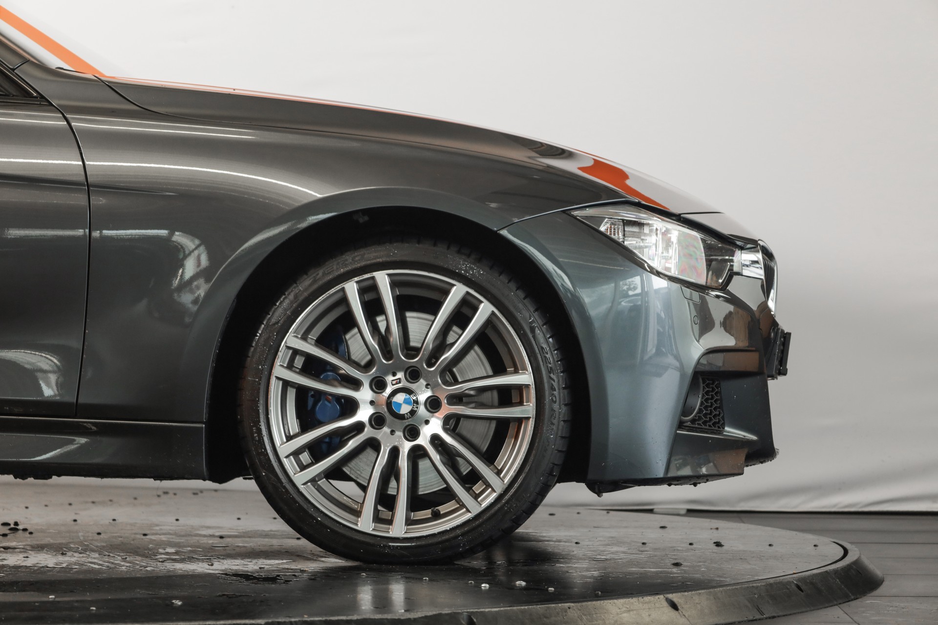 BMW 335i xDrive Touring Steptronic Navigation Professional / Caméra de recul / Accès confort-image-8