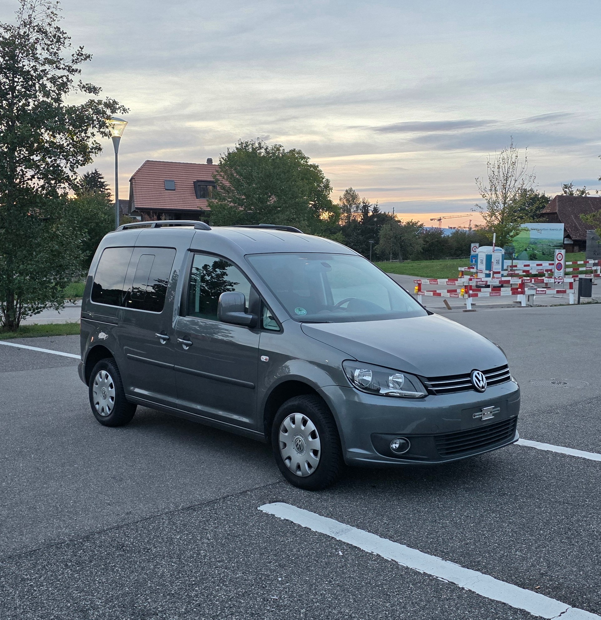 VW Caddy 1.6 TDI CR Comfortline DSG-image-1