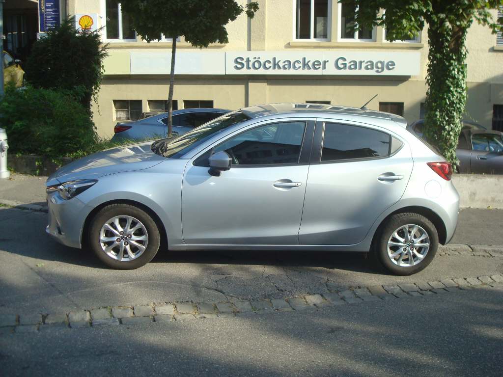 MAZDA 2 1.5 90 Ambition Plus-showroom-element-2