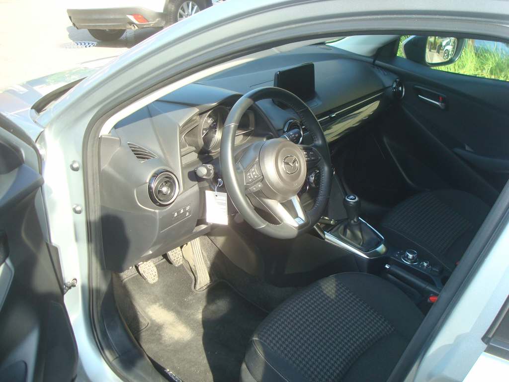 MAZDA 2 1.5 90 Ambition Plus-showroom-element-3