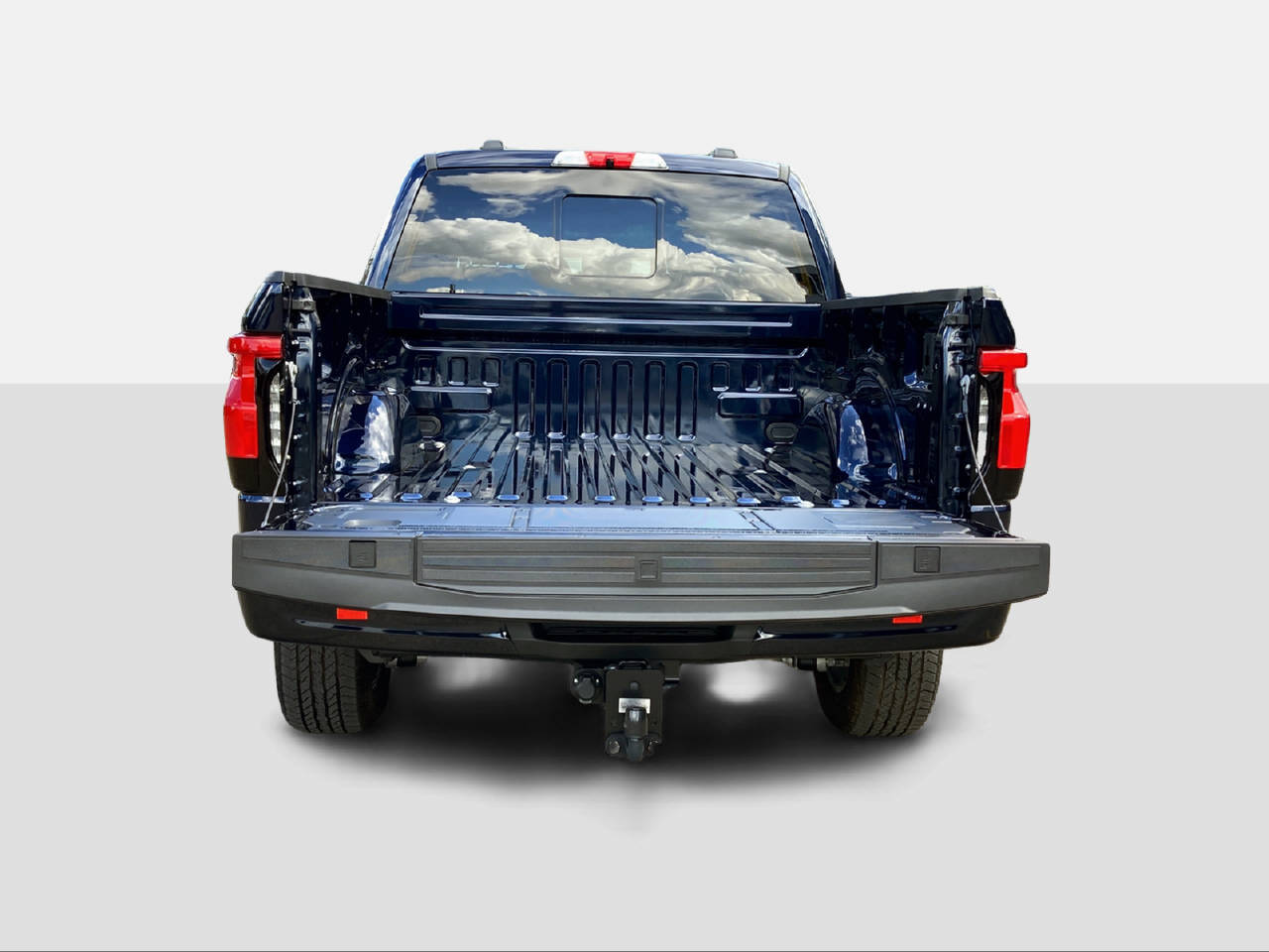 FORD F-150 Lightning DKab.Pick-up 98 kWh Lariat Launch Edition-image-5
