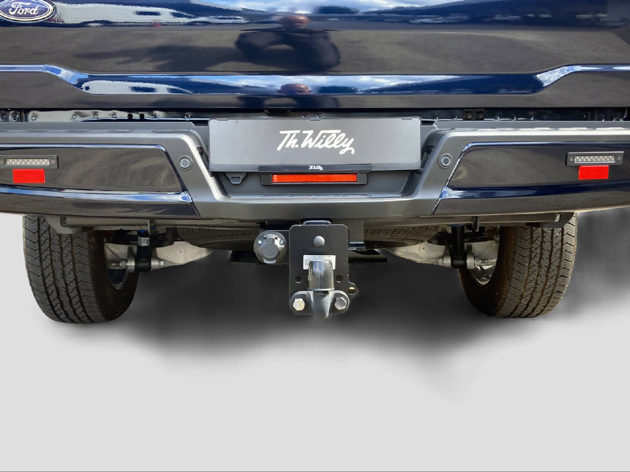 FORD F-150 Lightning DKab.Pick-up 98 kWh Lariat Launch Edition-image-6