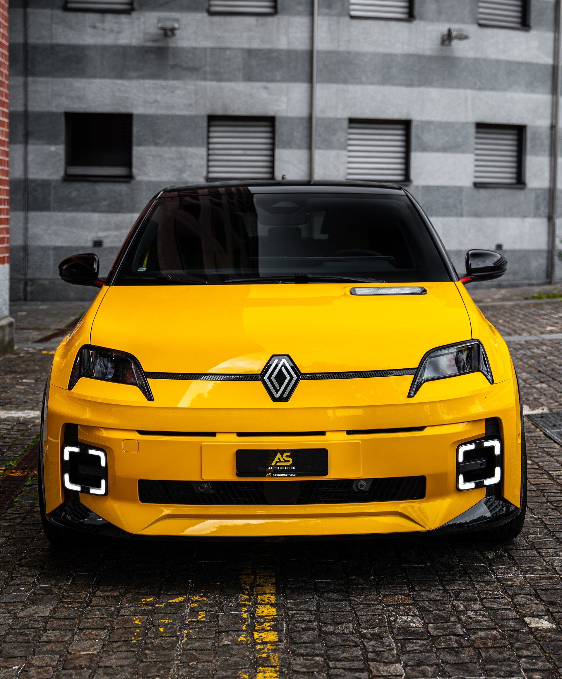 RENAULT R5 E-Tech Comfort Range 52 kWh Iconic Five | KW Tieferlegung-image-6