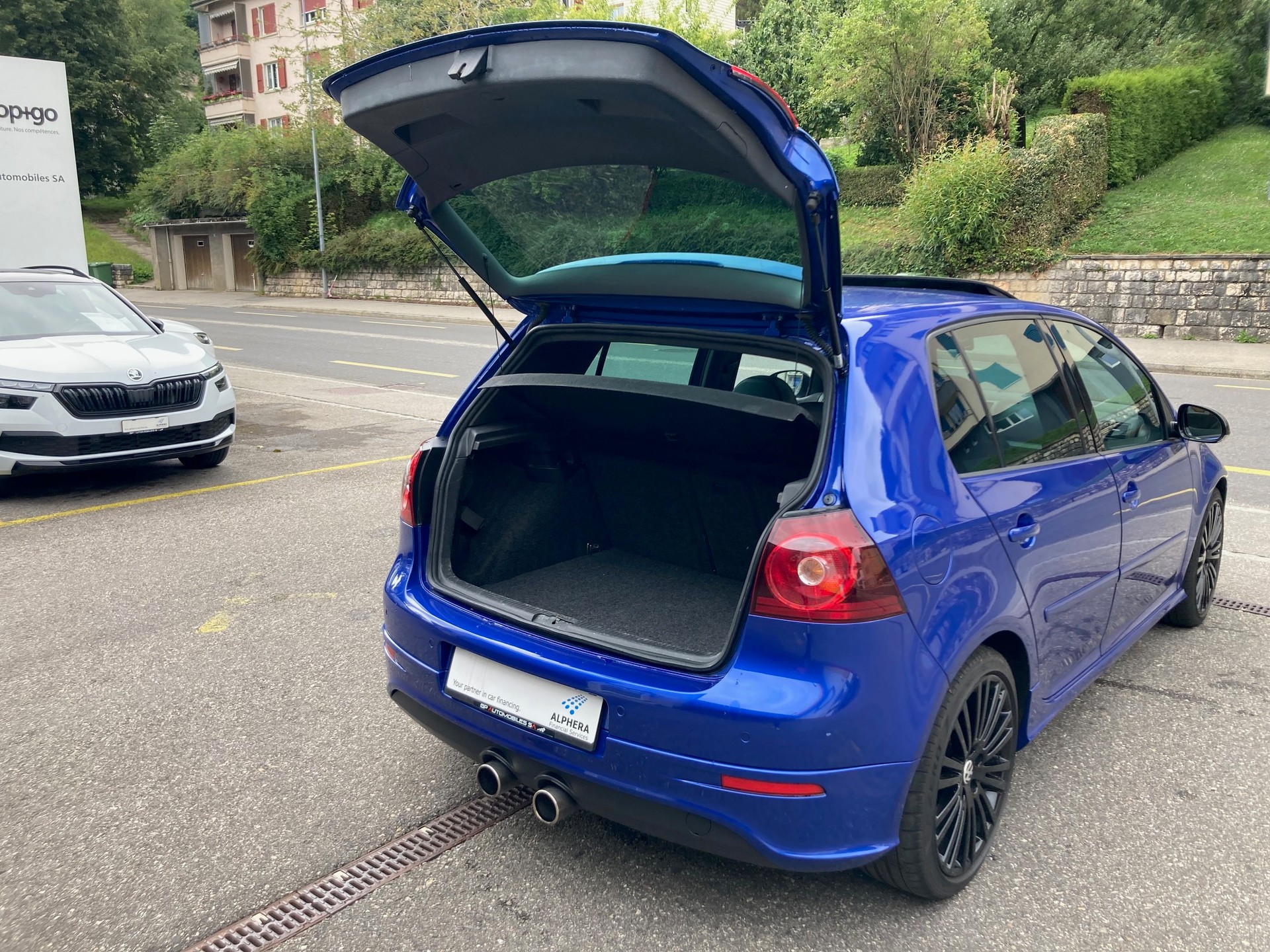 VW Golf R32 4Motion-image-6