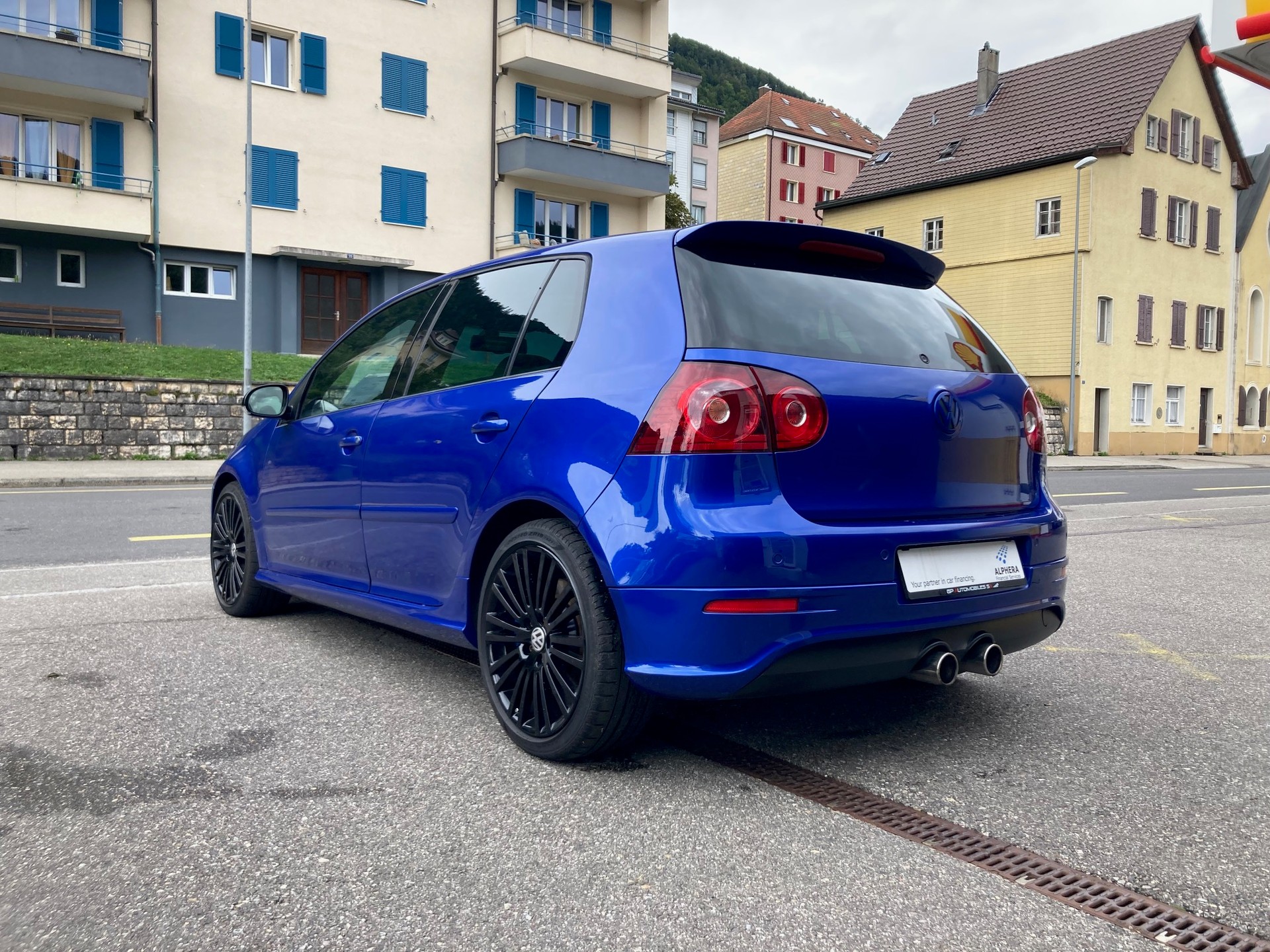 VW Golf R32 4Motion-image-4