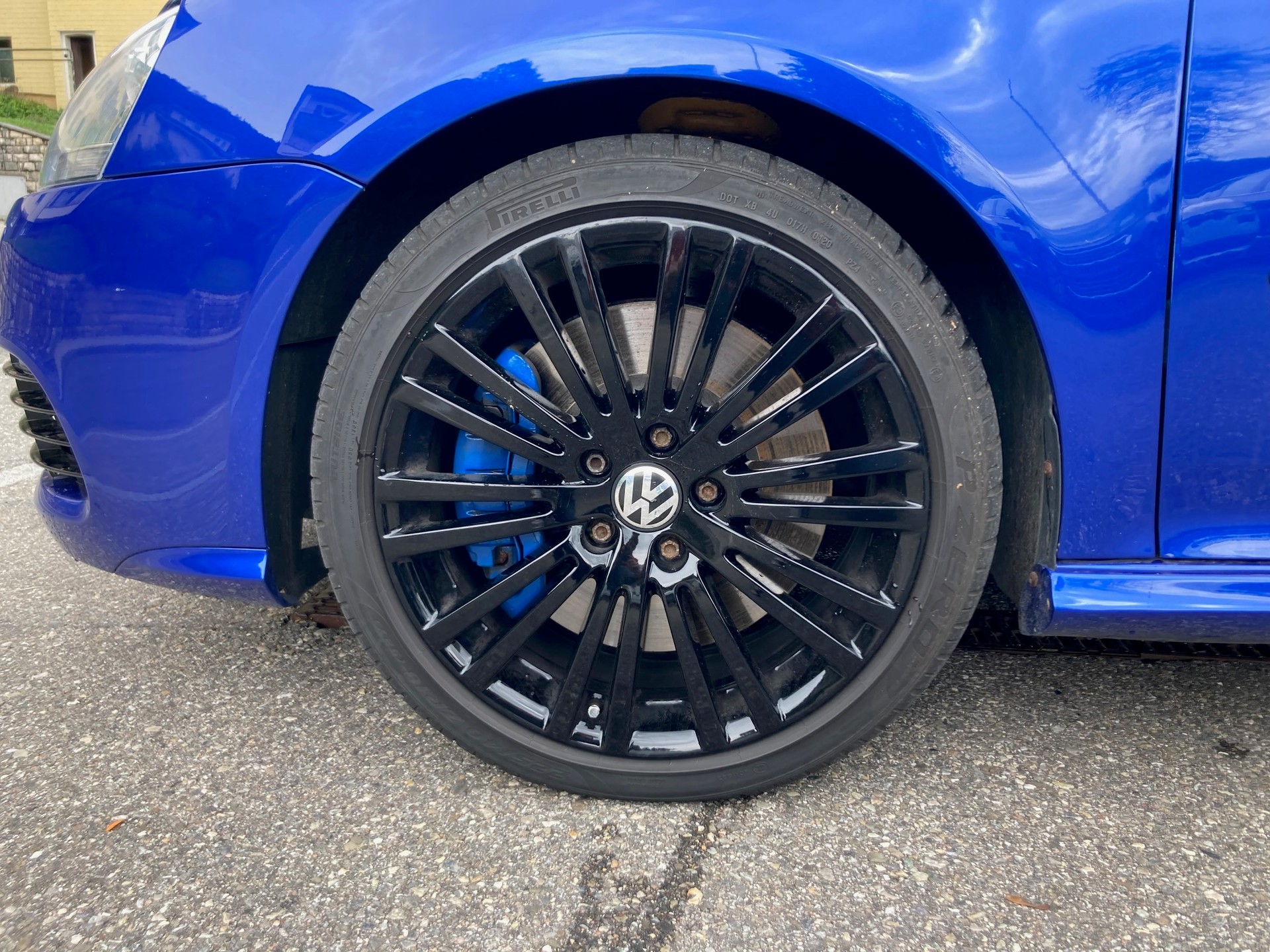 VW Golf R32 4Motion-image-3