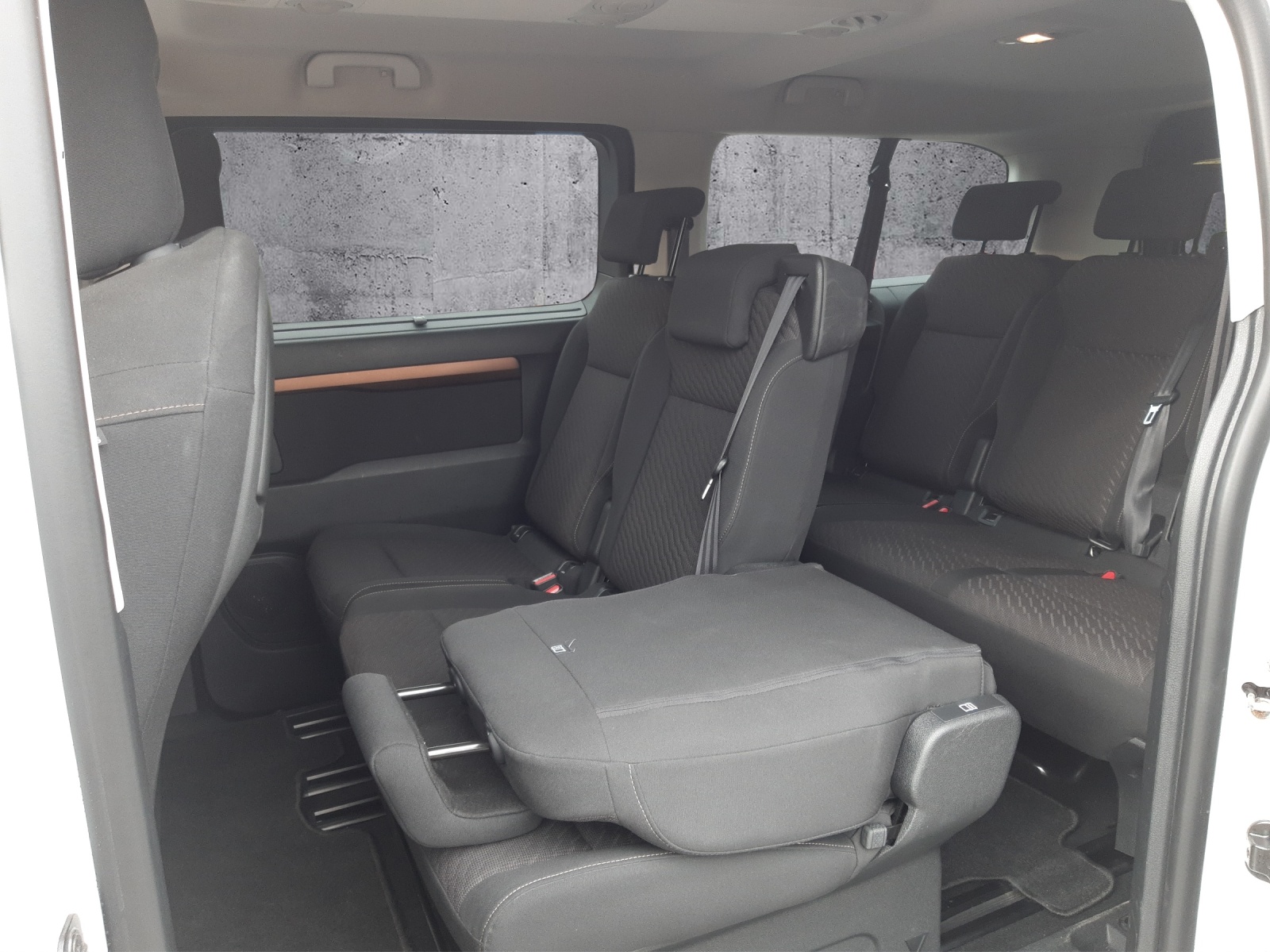 TOYOTA Proace Verso 2.0 D-4D Trend Long Automatic-image-9