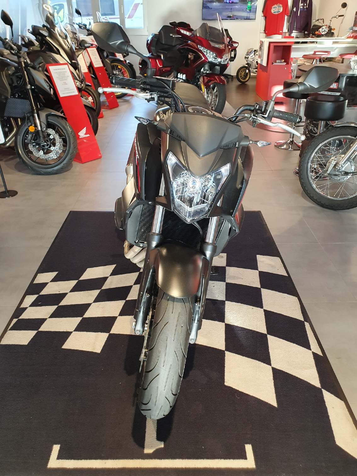 HONDA CB 650 F ABS-image-1