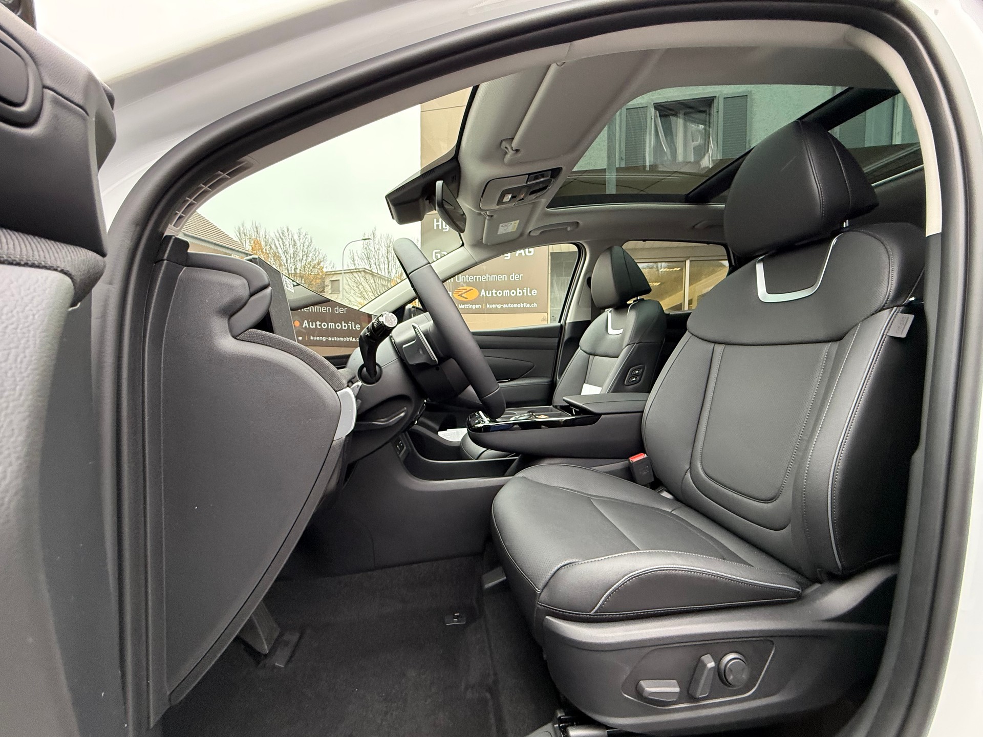 HYUNDAI Tucson 1.6 TGDI HEV Vertex Swiss Edi. 4WD-image-11