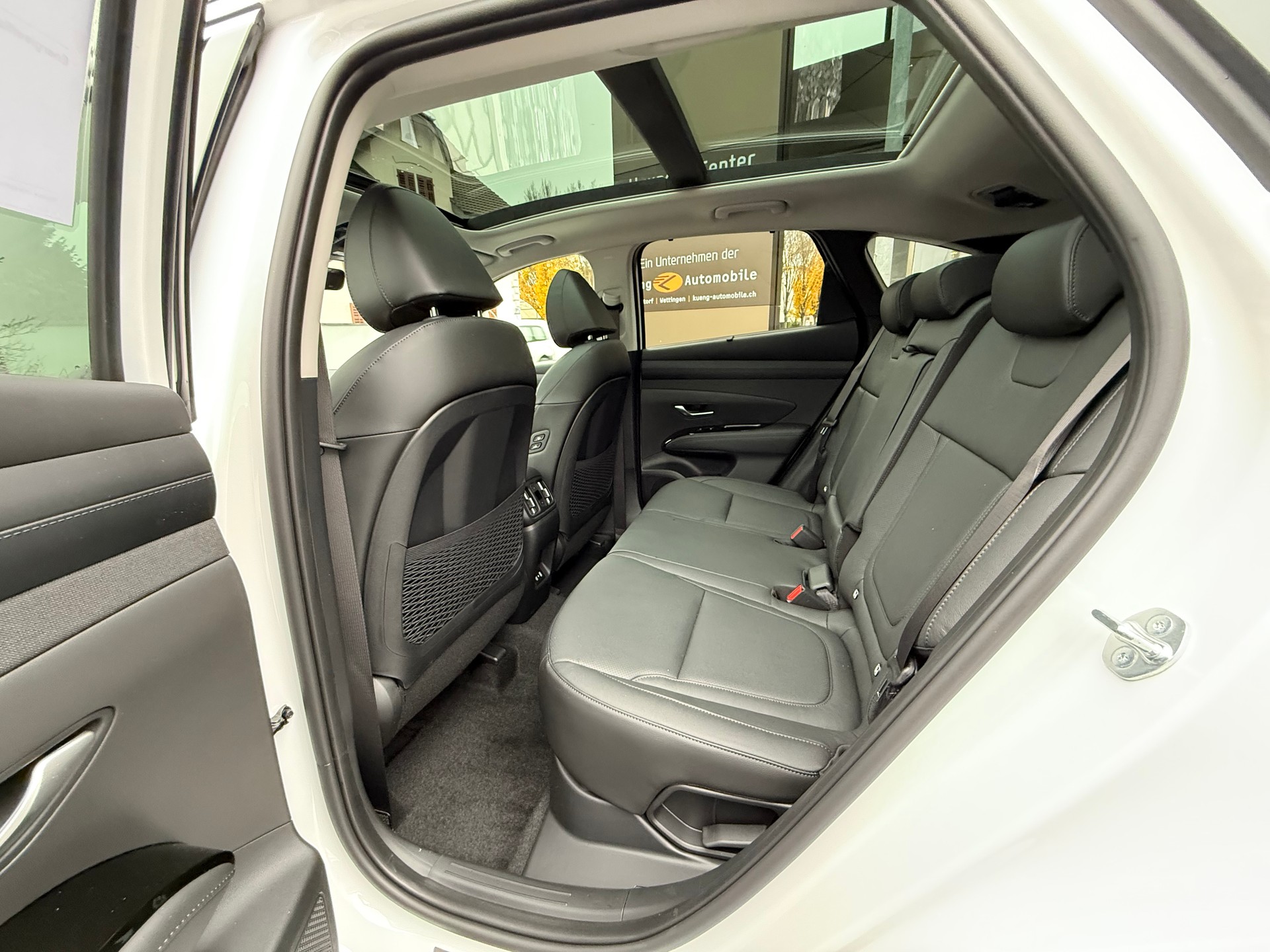 HYUNDAI Tucson 1.6 TGDI HEV Vertex Swiss Edi. 4WD-image-12