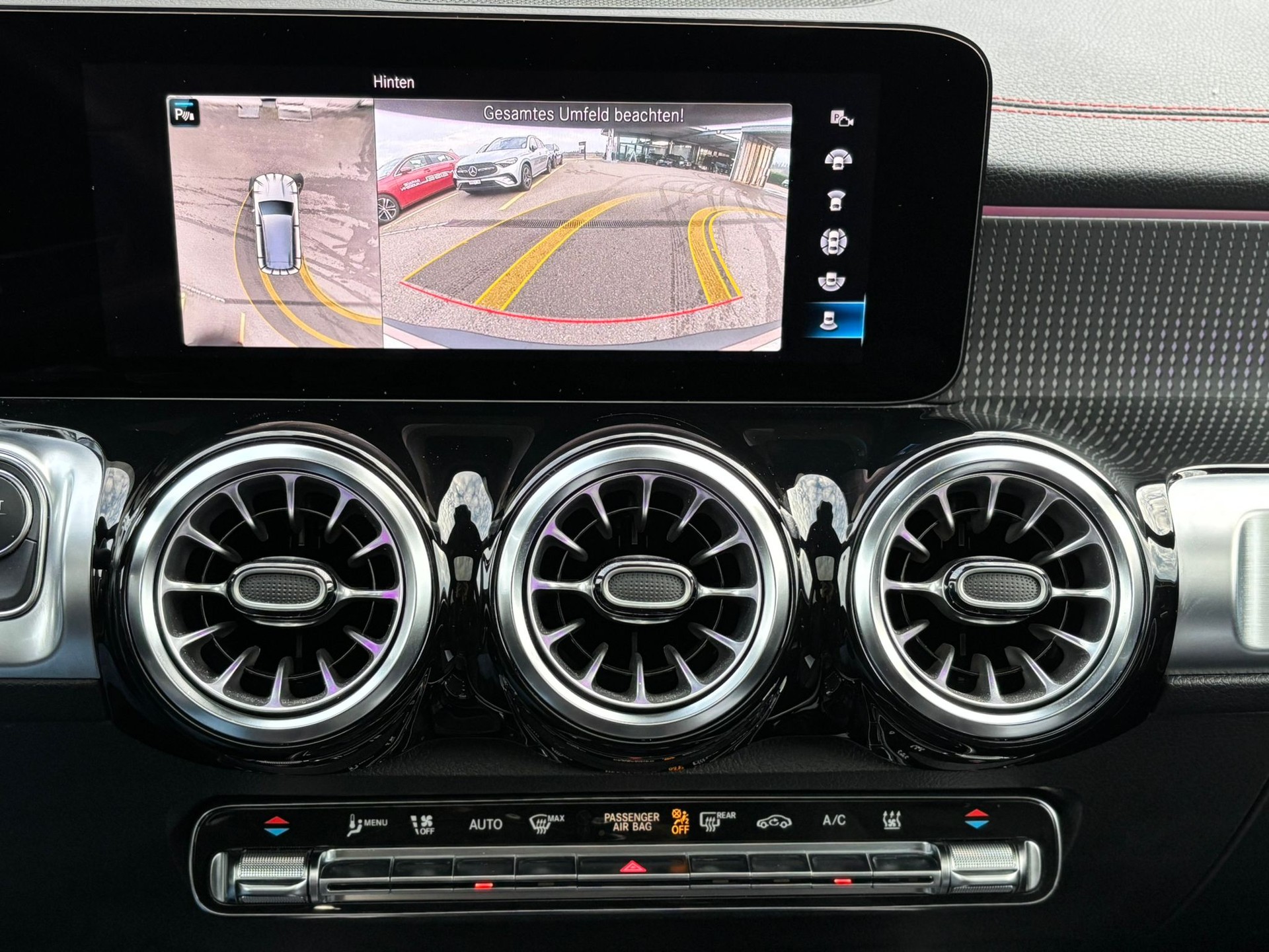 MERCEDES-BENZ EQB 350 AMG-Line 4Matic-image-11