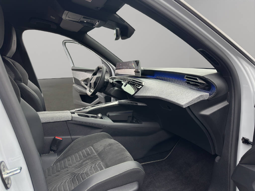 PEUGEOT 3008 1.2 Hybrid GT-image-8
