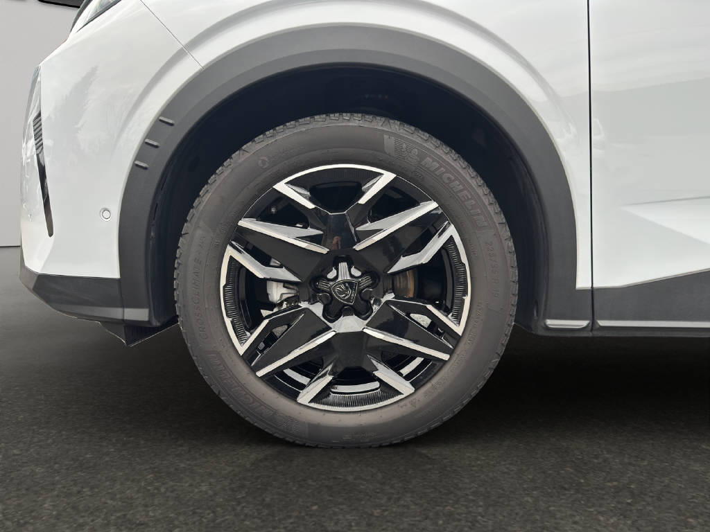 PEUGEOT 3008 1.2 Hybrid GT-image-12