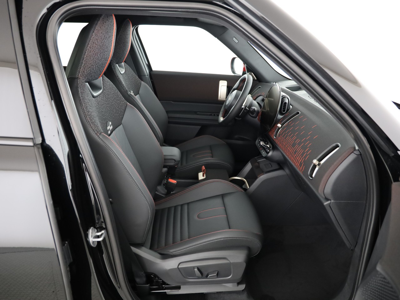 MINI John Cooper Works Countryman ALL4-image-15
