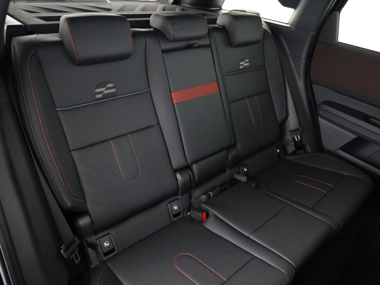 MINI John Cooper Works Countryman ALL4-image-16