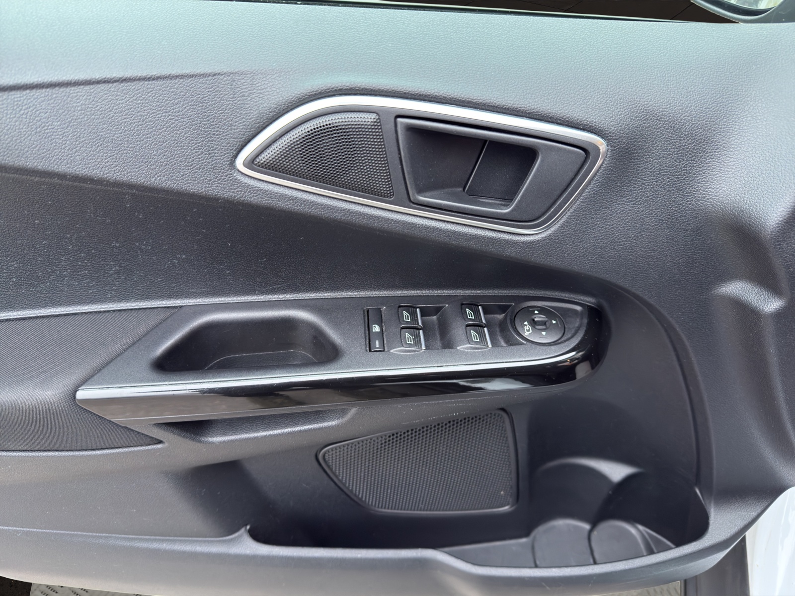 FORD B-Max 1.6 Ti-VCT Trend PowerShift-image-11