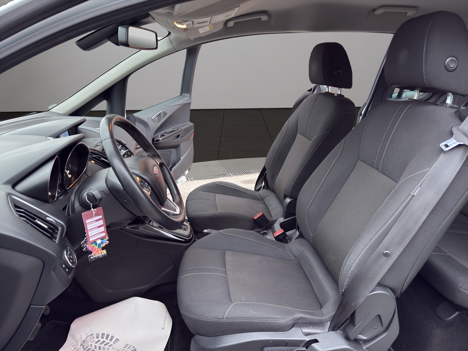 FORD B-Max 1.6 Ti-VCT Trend PowerShift-image-8
