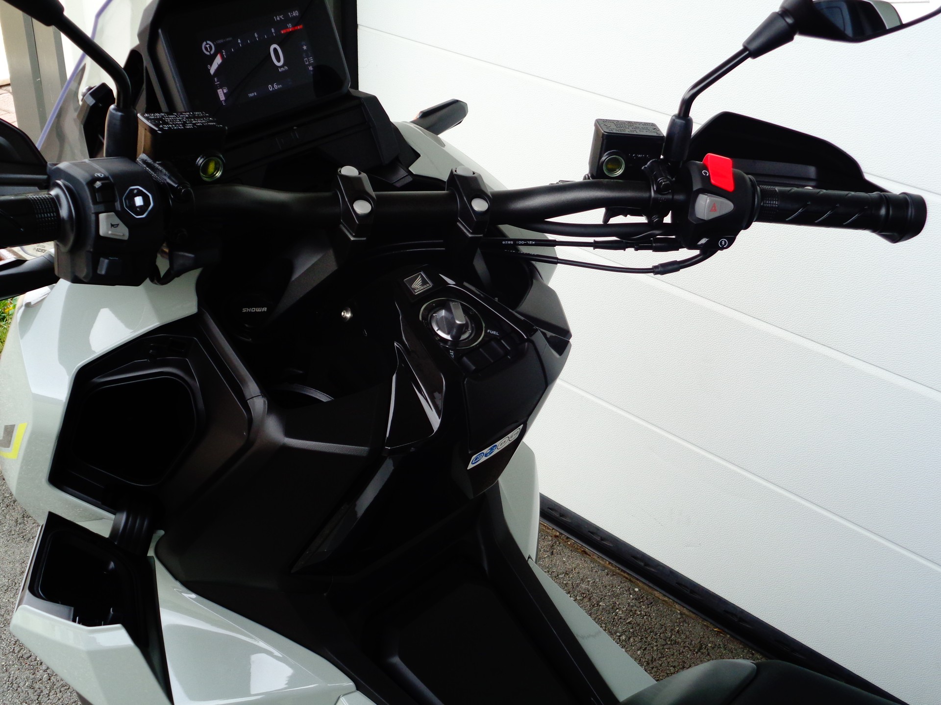 HONDA ADV 350-image-6