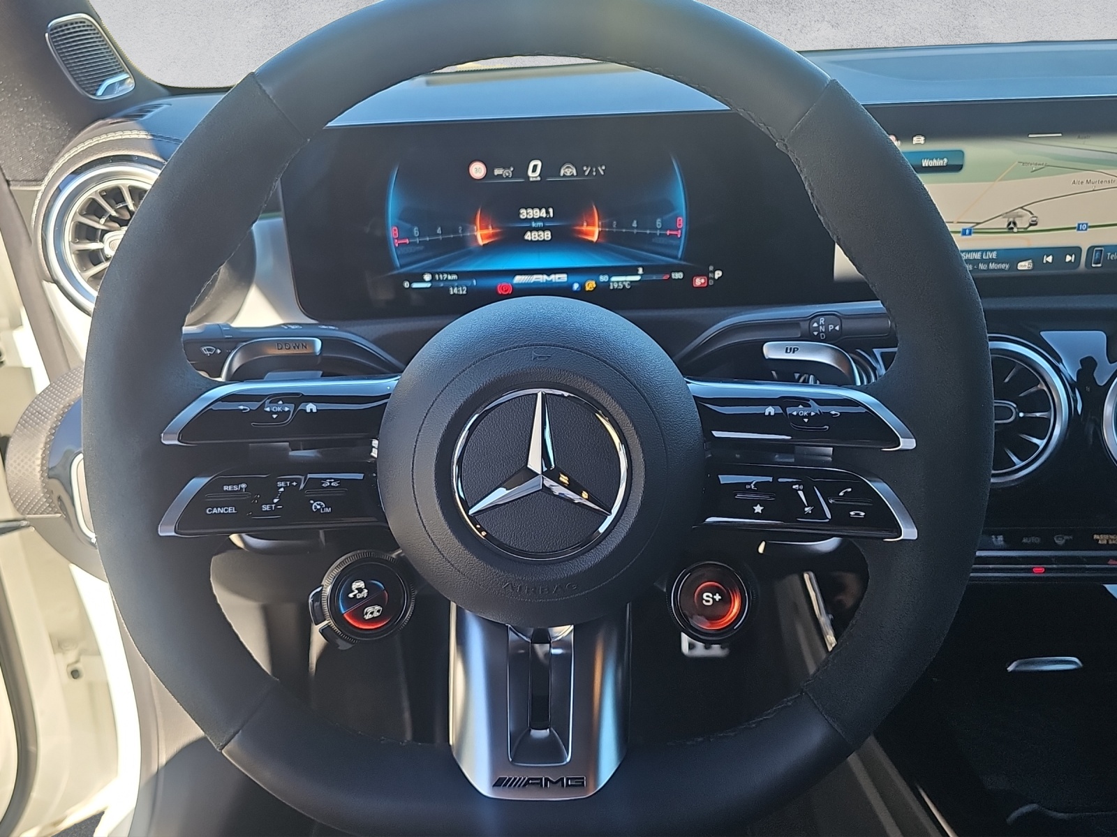 MERCEDES-BENZ CLA Shooting Brake 45 S AMG 4Matic 8G-DCT-image-11