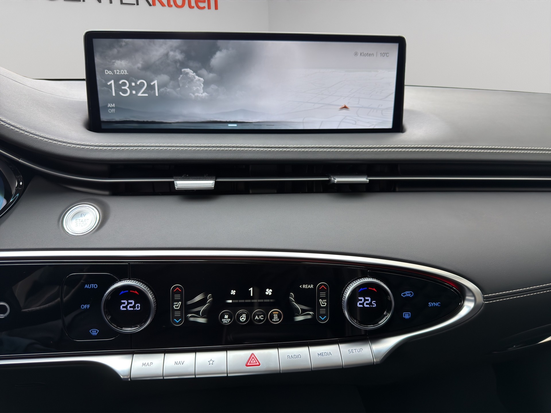 GENESIS GV70 Dual Motor Sport AWD-image-10