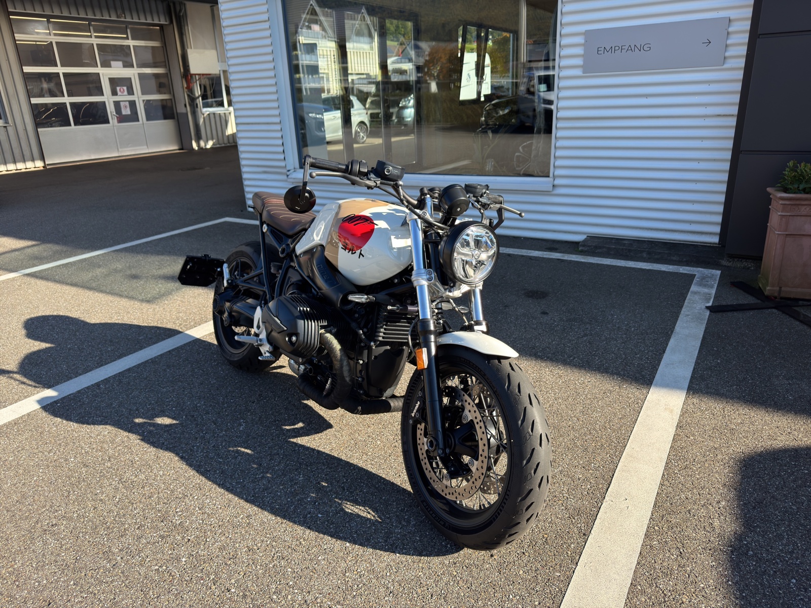 BMW R nineT Pure A2-image-1