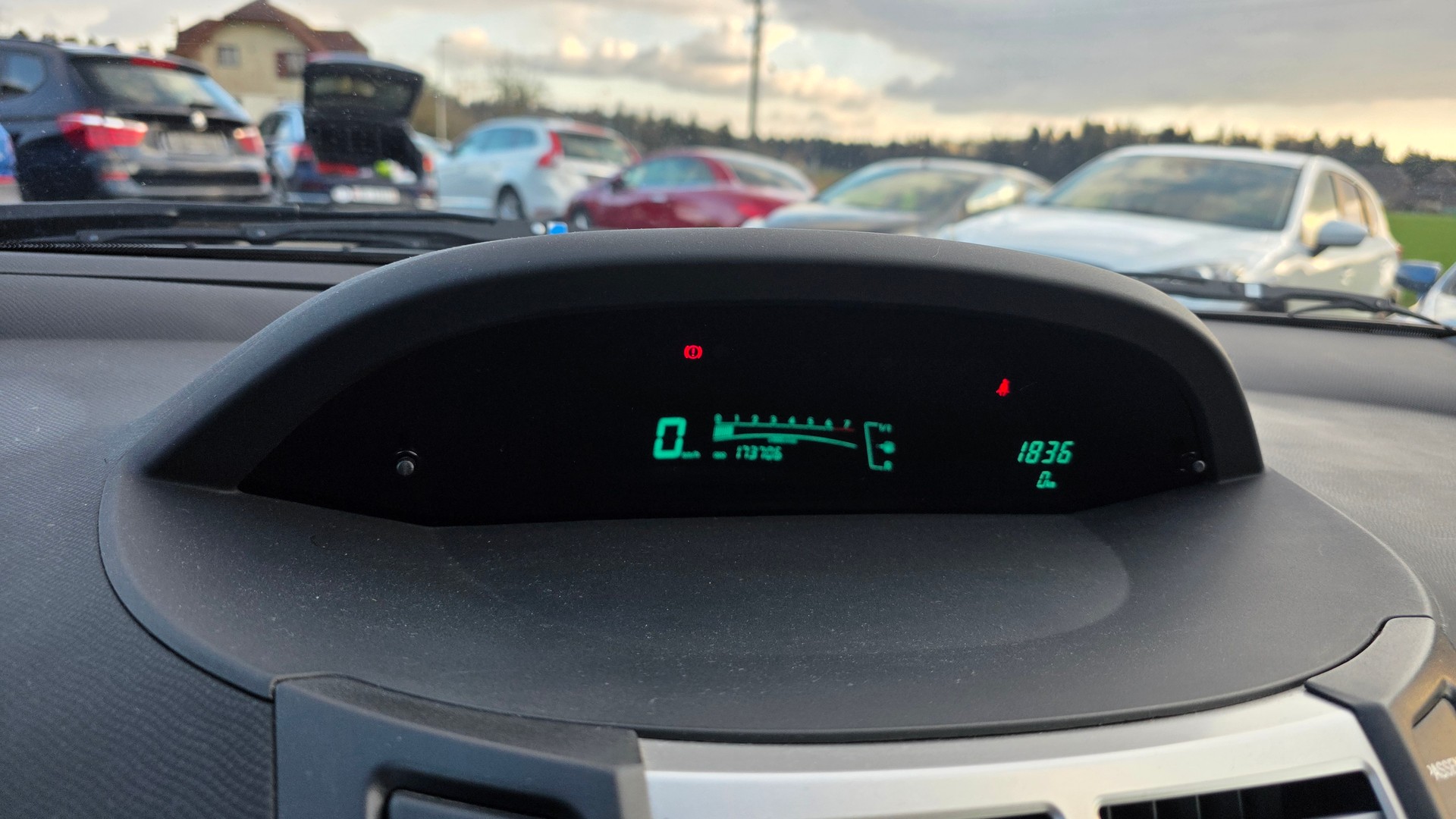 TOYOTA Yaris 1.3 Linea Sol-image-8