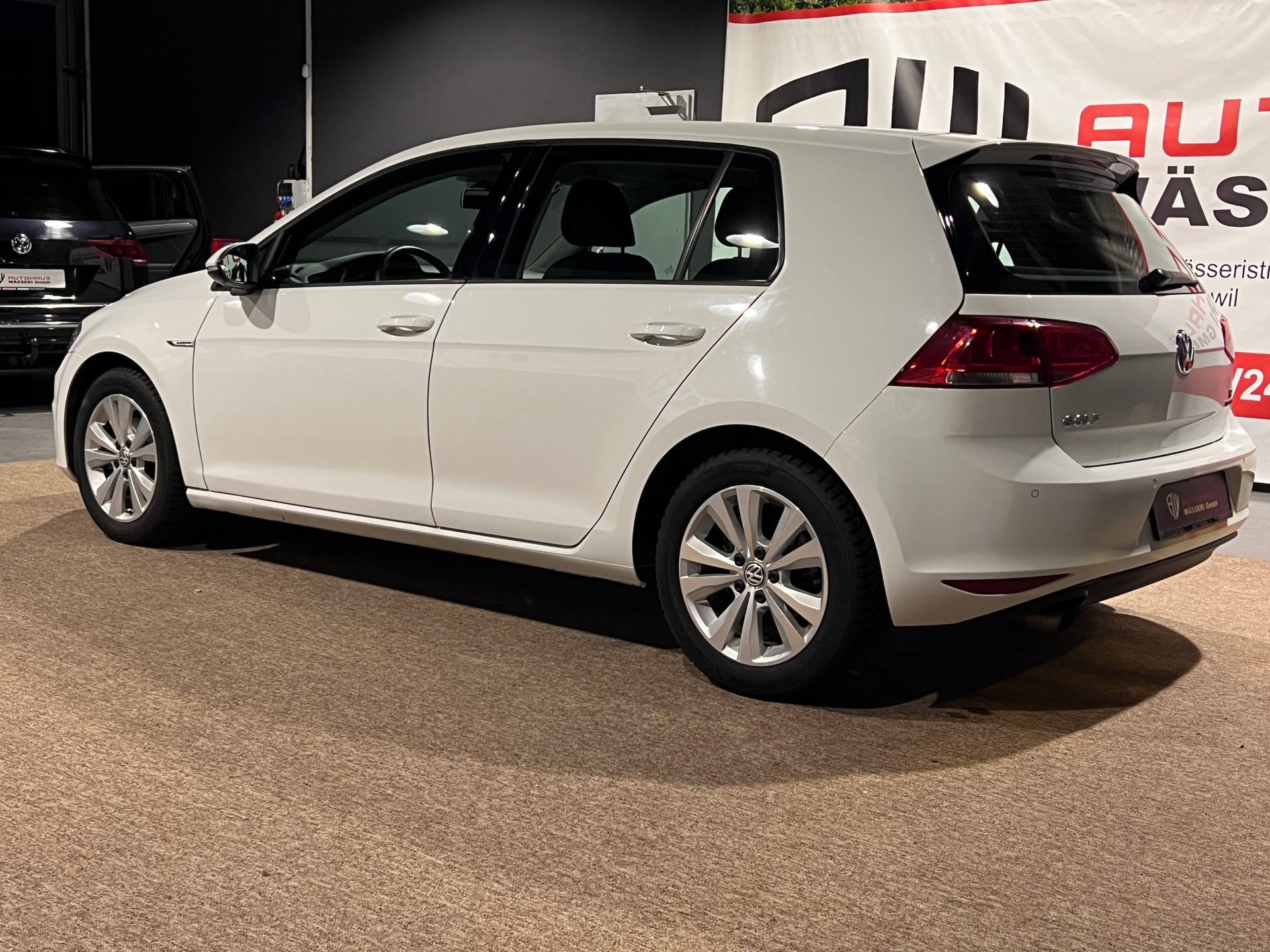 VW Golf 1.0 TSI BlueMotion Comfortline-image-5
