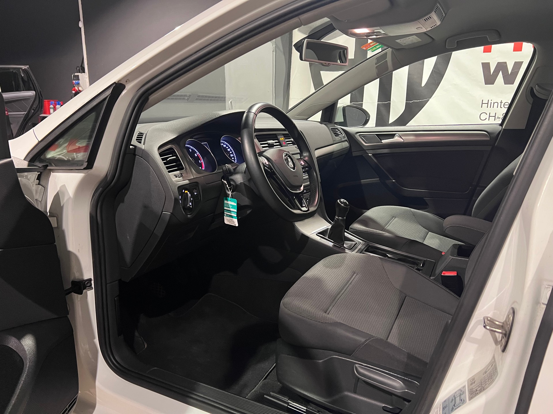 VW Golf 1.0 TSI BlueMotion Comfortline-image-10