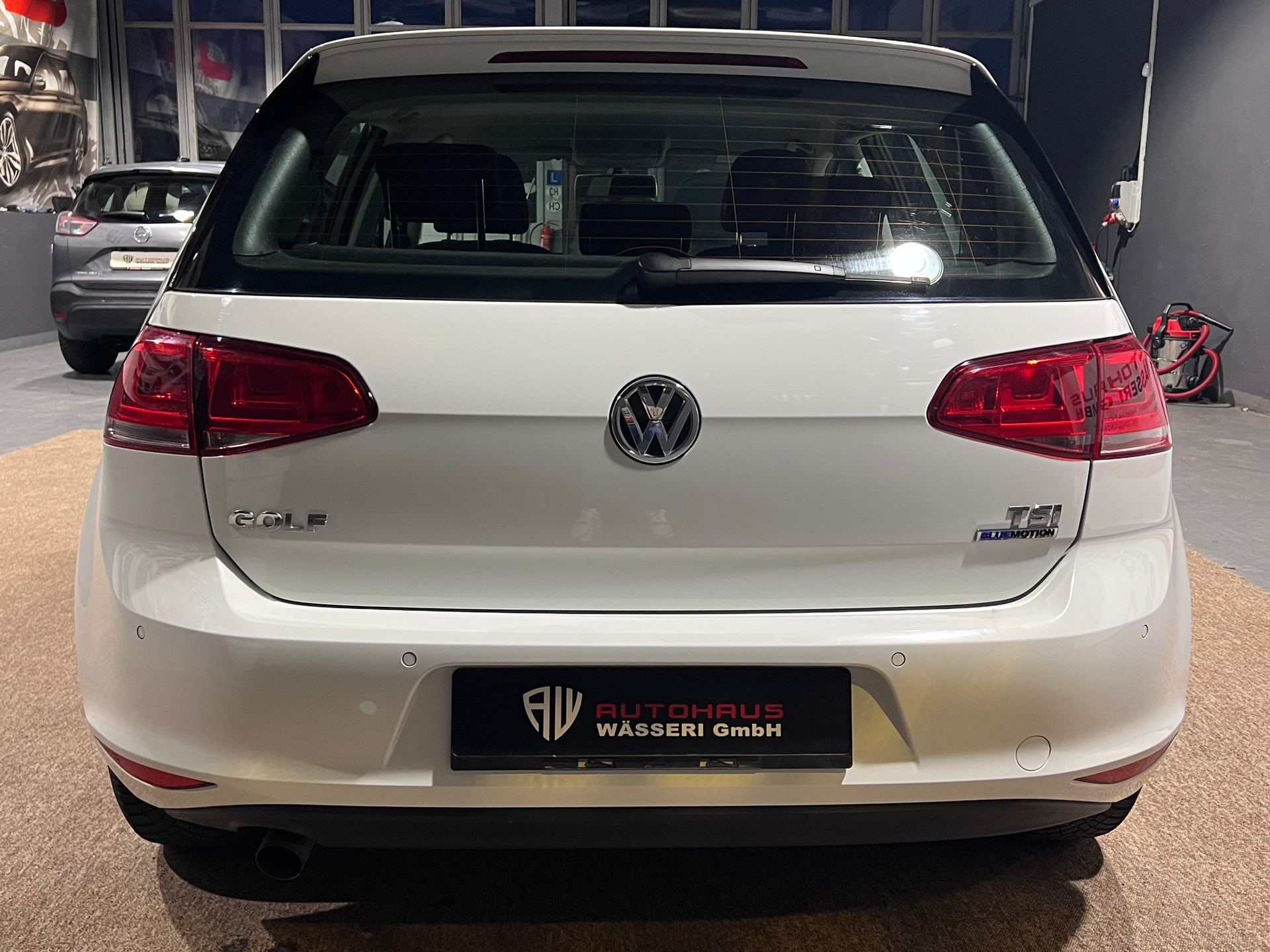 VW Golf 1.0 TSI BlueMotion Comfortline-showroom-element-3