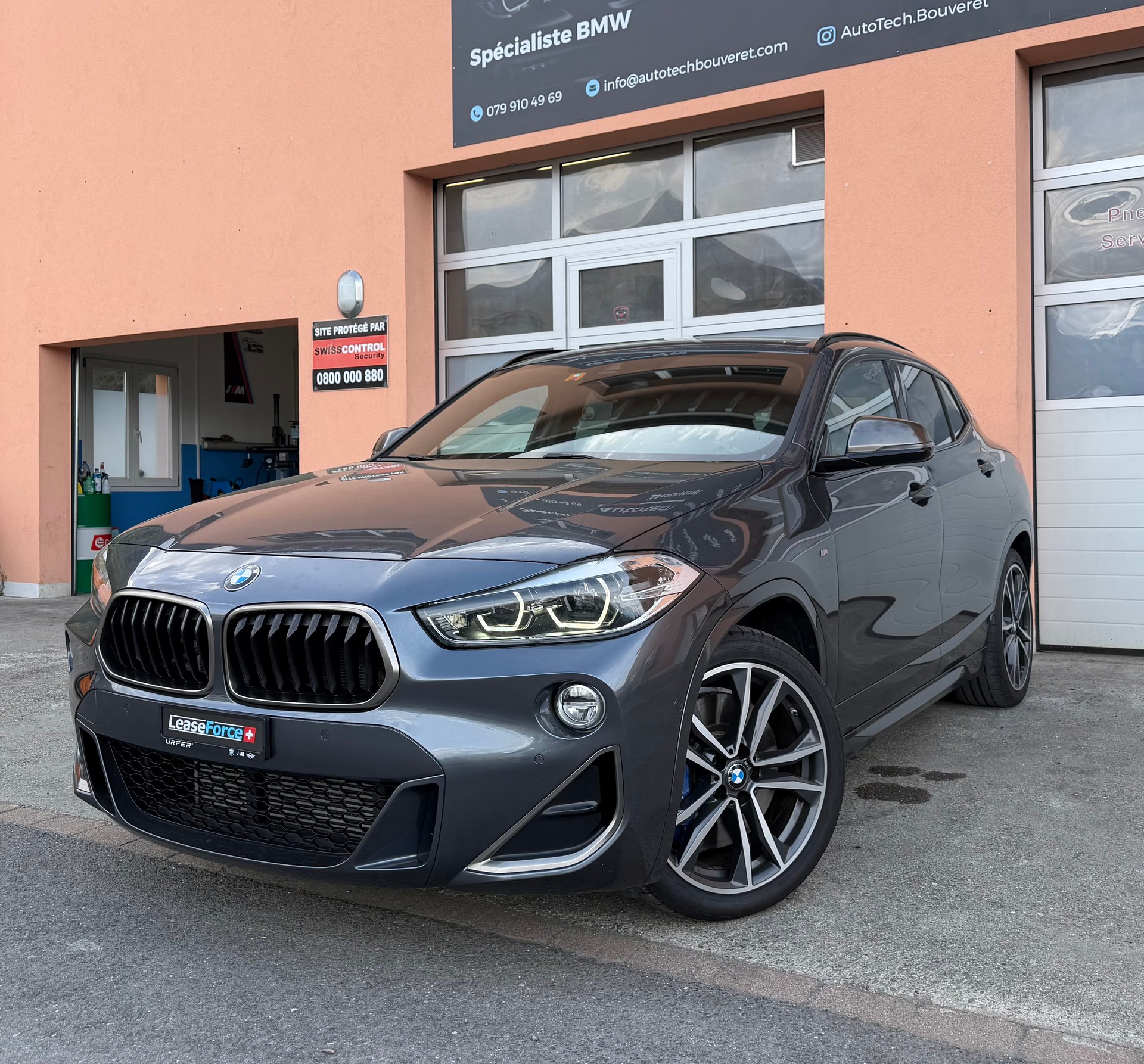 BMW X2 M35i Steptronic-showroom-element-1