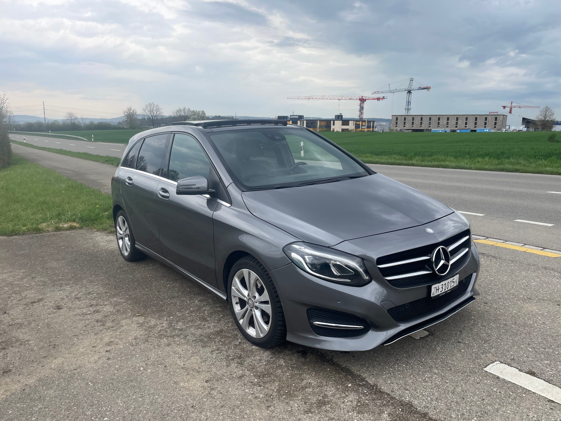 MERCEDES-BENZ B 200 CDI Style 4Matic 7G-DCT-image-2
