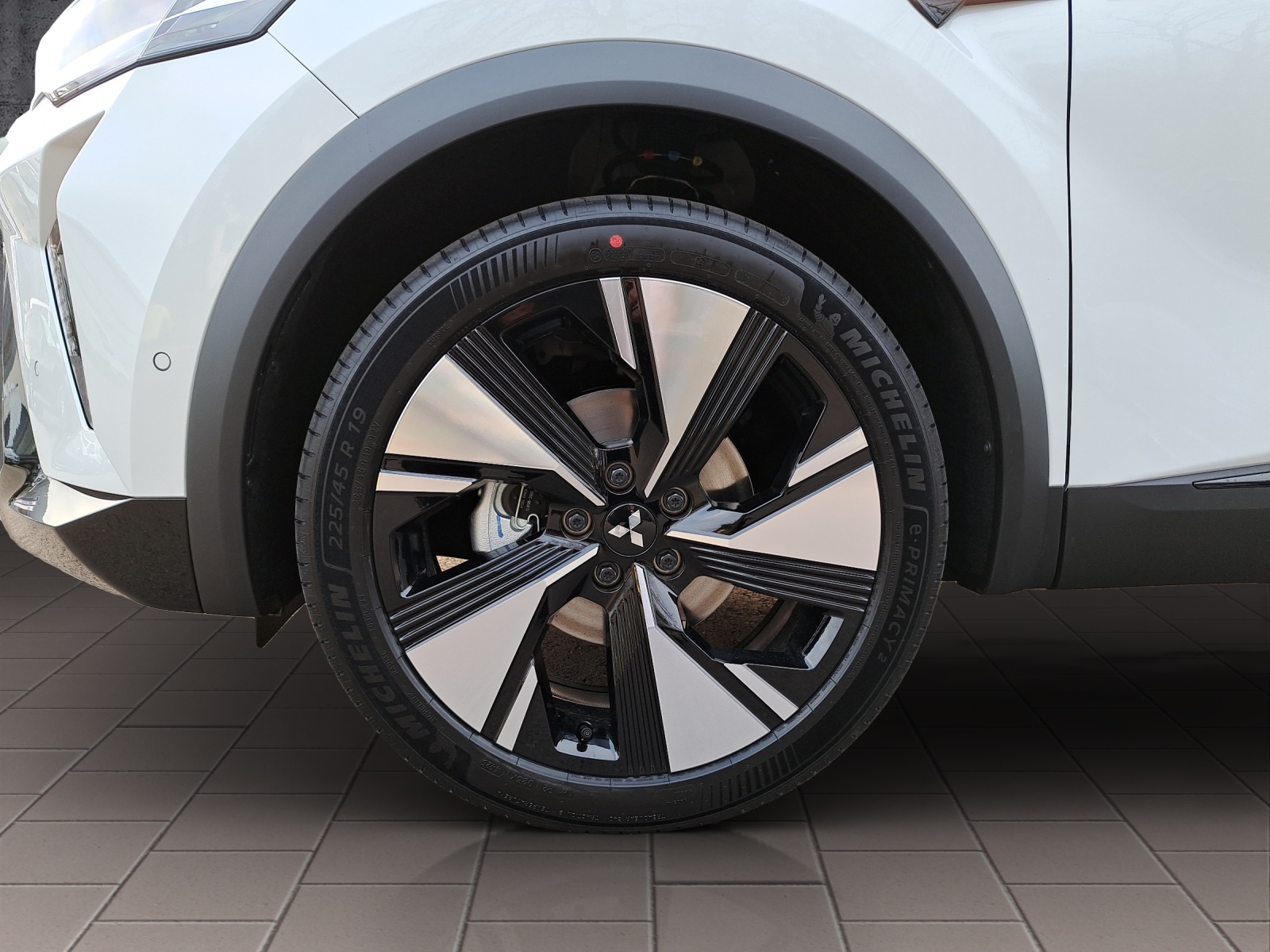 MITSUBISHI Grandis 1.8 HEV Intense-image-8