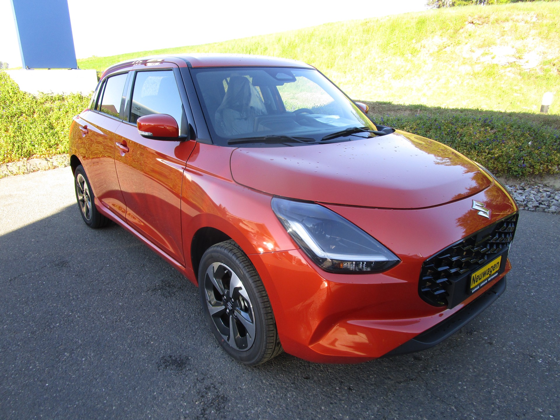SUZUKI Swift 1.2 Compact Top Hybrid 4x4-image-1