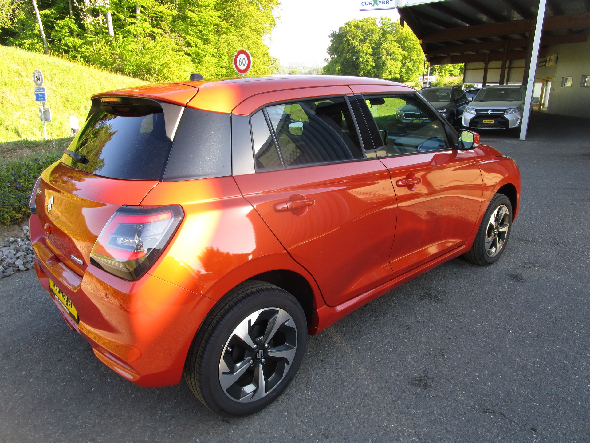 SUZUKI Swift 1.2 Compact Top Hybrid 4x4-image-3