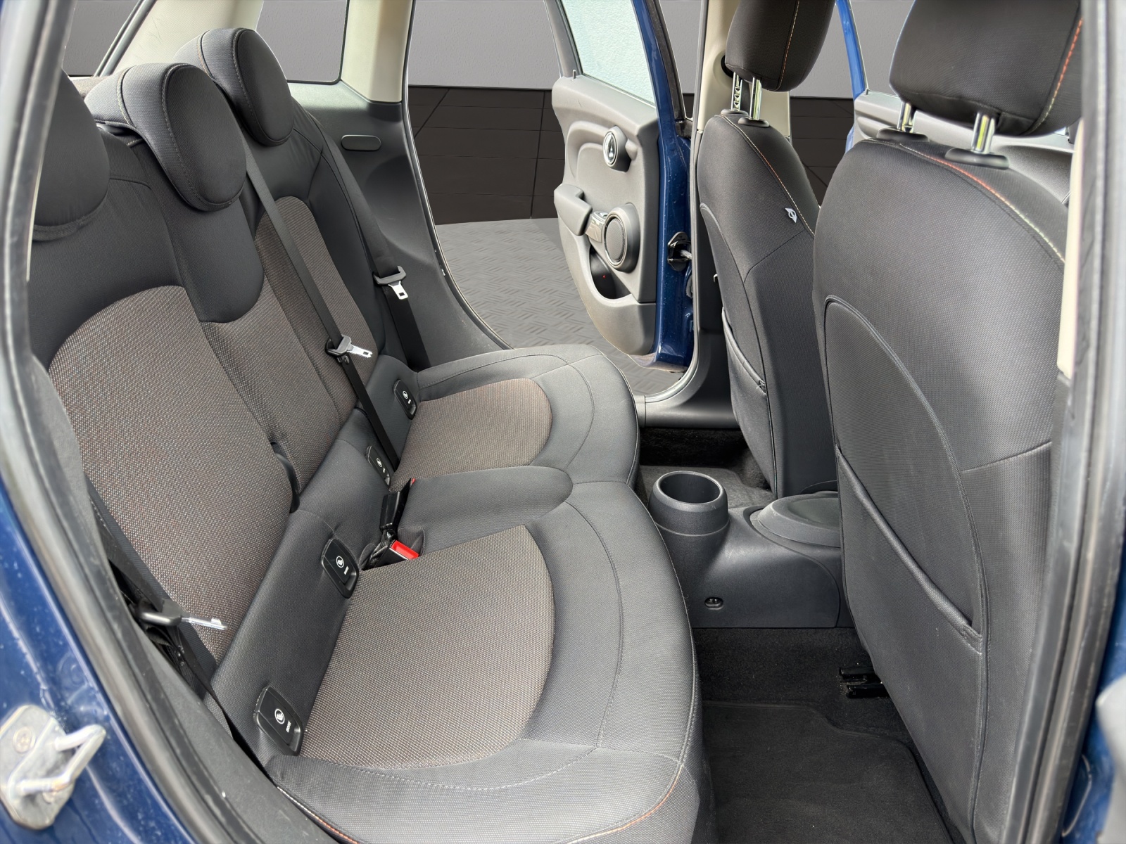 MINI Cooper Steptronic-image-17