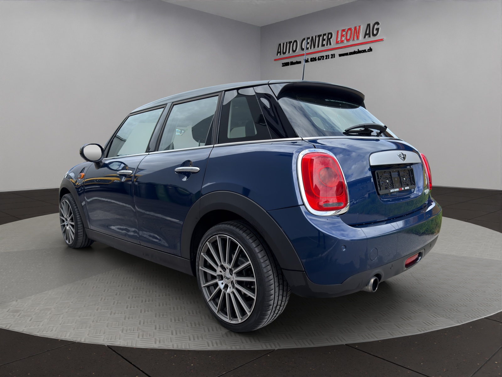 MINI Cooper Steptronic-showroom-element-3
