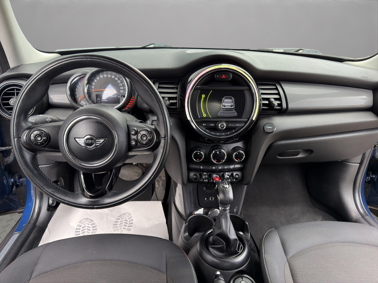 MINI Cooper Steptronic-image-13