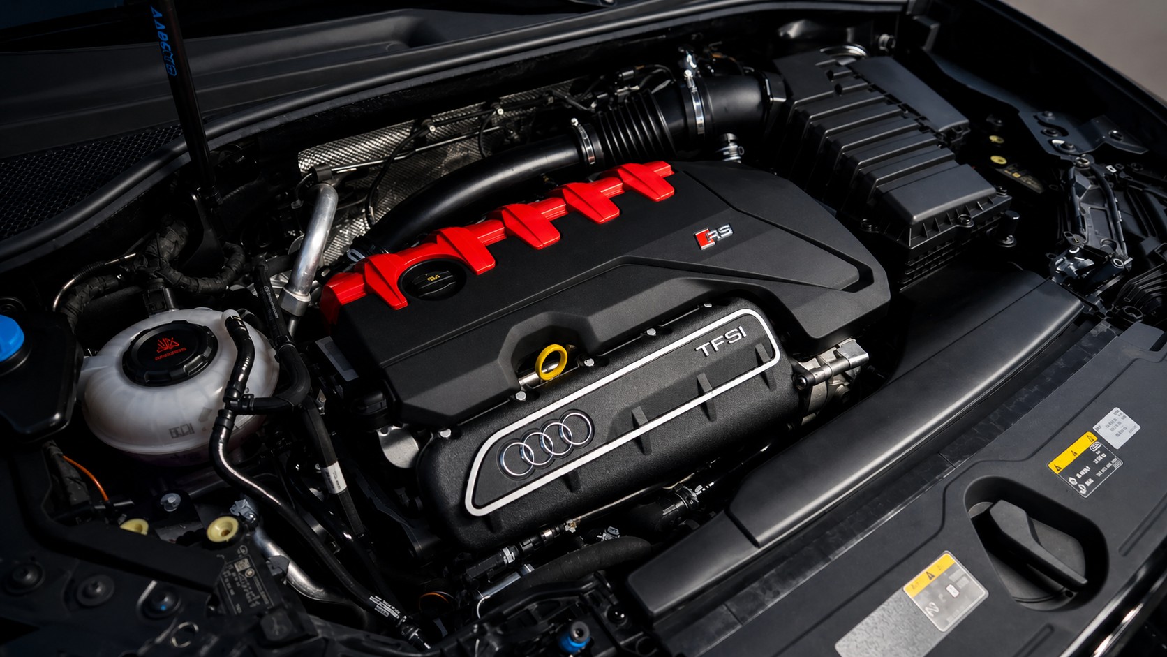 AUDI RS Q3 Sportback quattro 400PS Black Optic-image-8