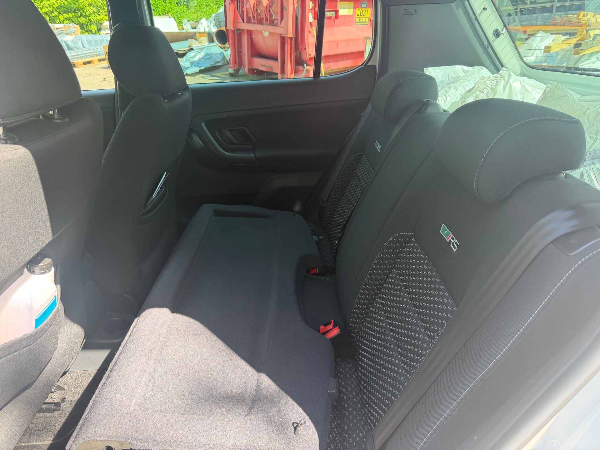 SKODA Fabia 1.4 TSI RS DSG-image-9