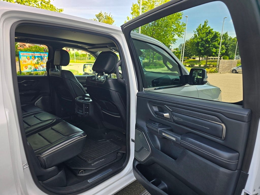 DODGE Ram 1500 Crew Kab. Pick-up 5.7 HEMI MDS VVT Limited-image-14
