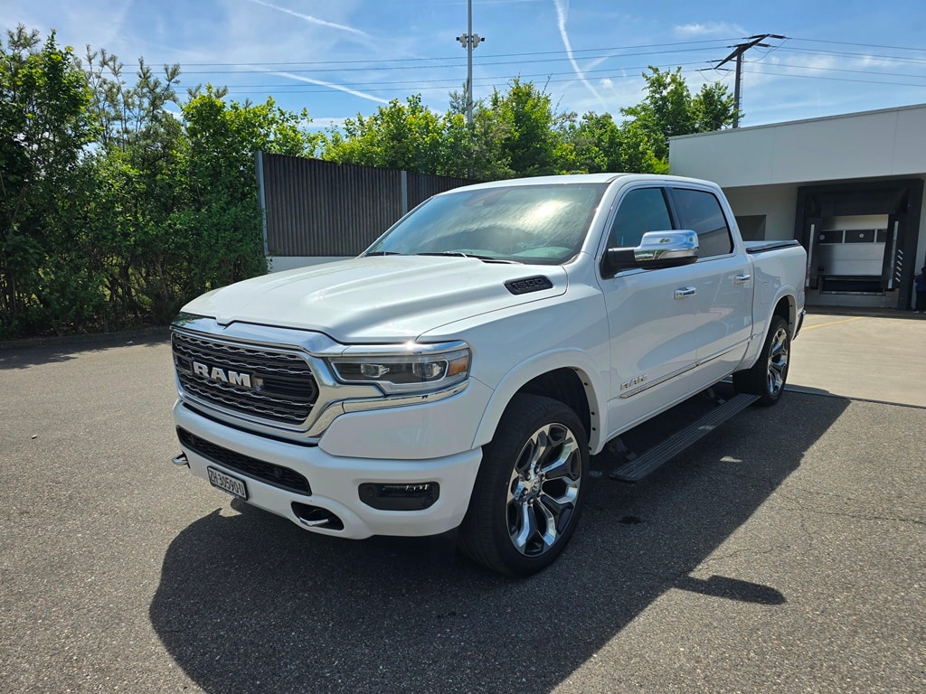 DODGE Ram 1500 Crew Kab. Pick-up 5.7 HEMI MDS VVT Limited