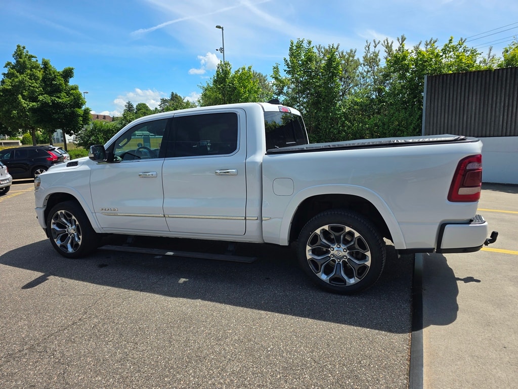 DODGE Ram 1500 Crew Kab. Pick-up 5.7 HEMI MDS VVT Limited-showroom-element-3