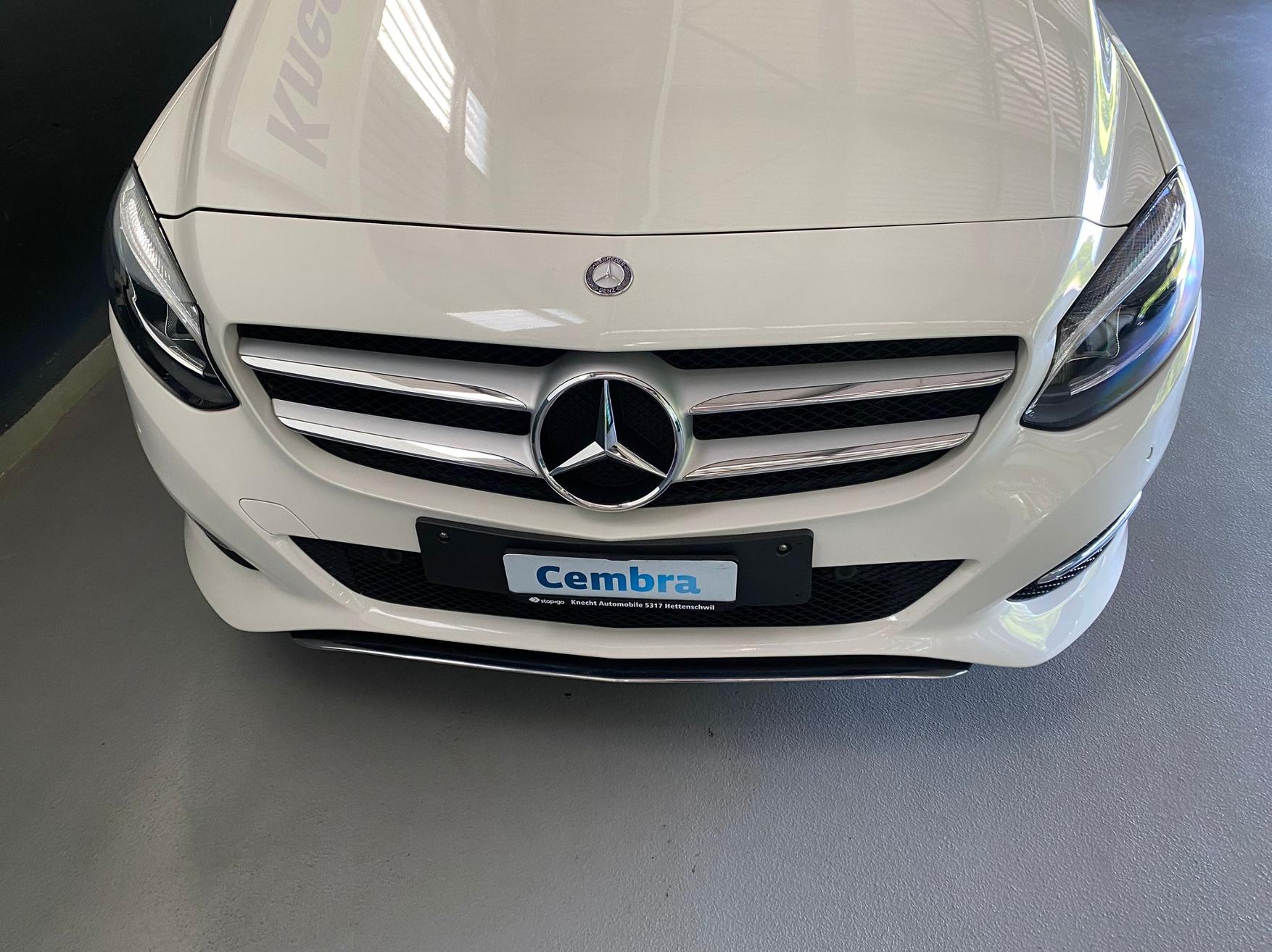 MERCEDES-BENZ B 180 d AMG Line-showroom-element-3