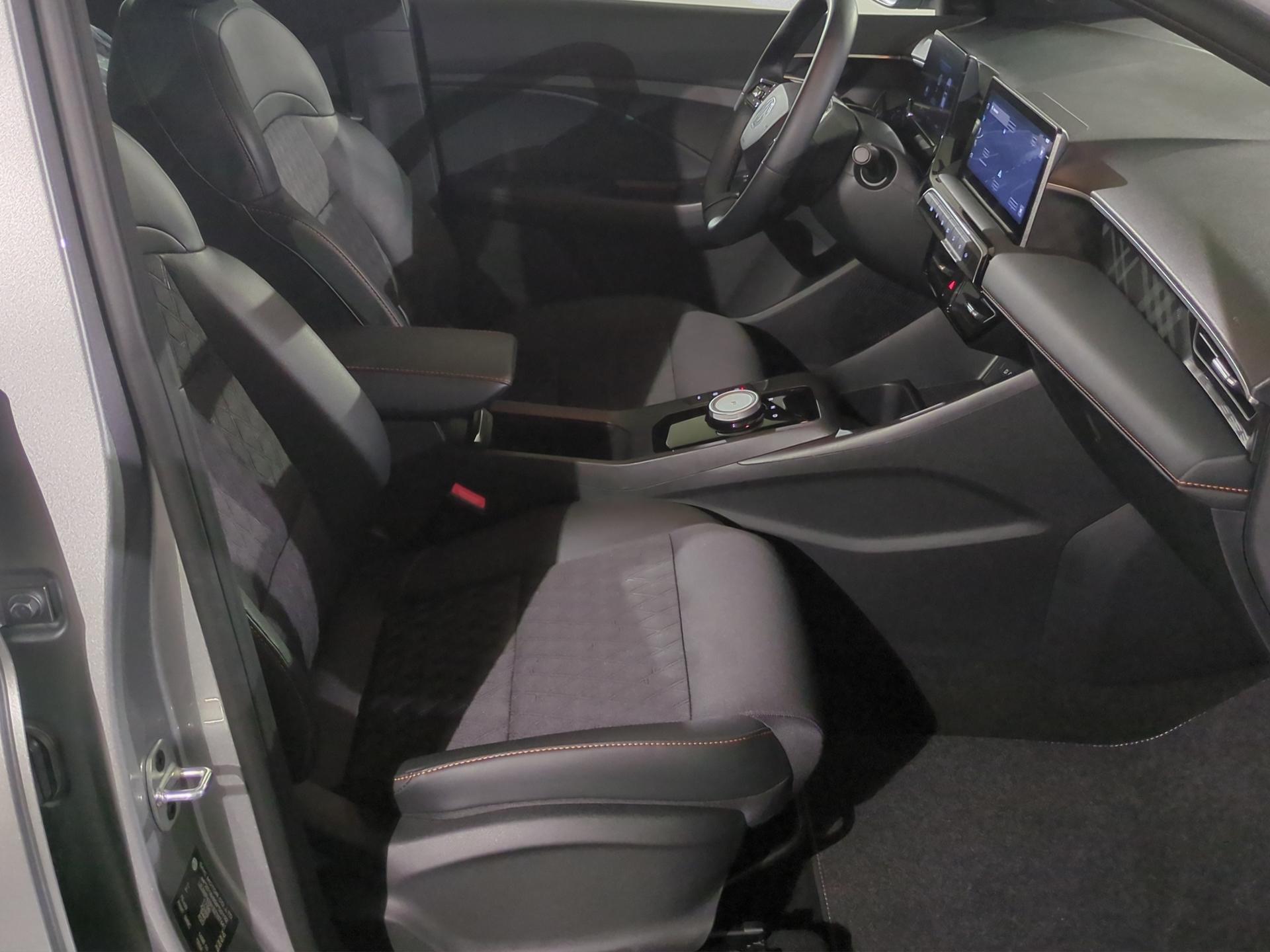 MG 3 1.5 Hybrid Luxury Aut.-image-16