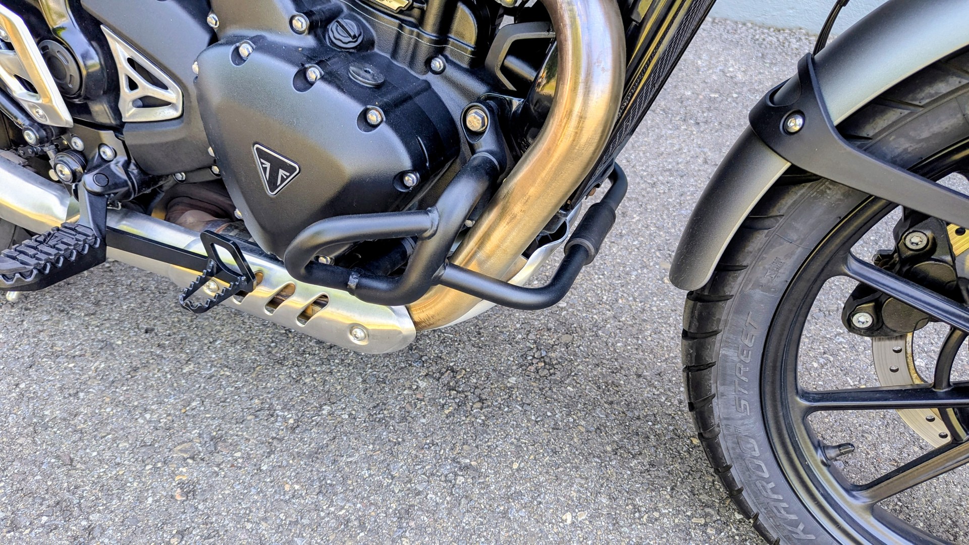 TRIUMPH Scrambler 400 X-image-6