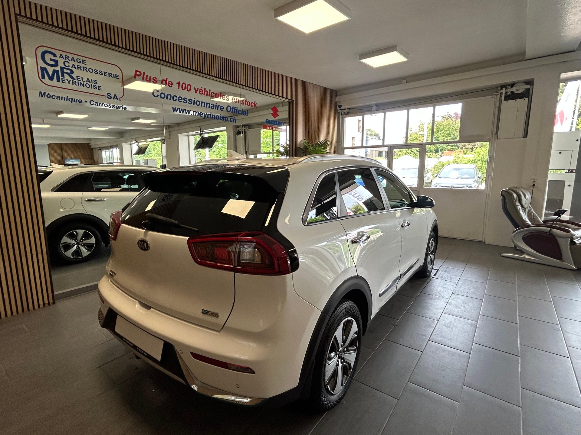 KIA Niro 1.6 GDi Plug-in Hybrid-image-7
