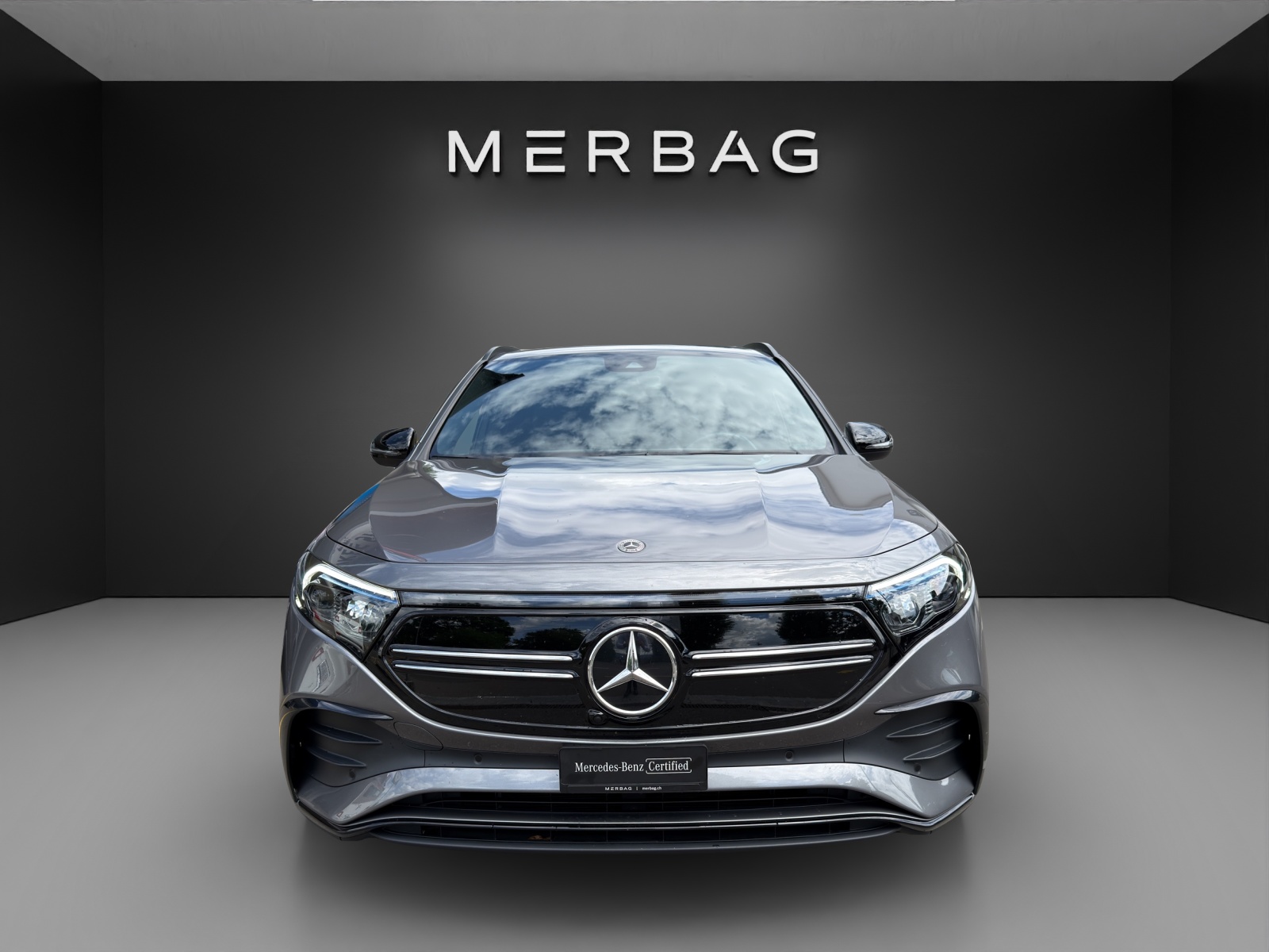 MERCEDES-BENZ EQA 300 AMG Line 4Matic-image-7